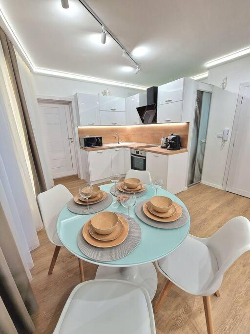 Luxury Apartment. 75 Inches Tv Varna Exterior photo